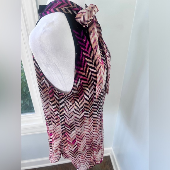 White House Black Market Black and Pink Chevron Blouse - Picture 7 of 15